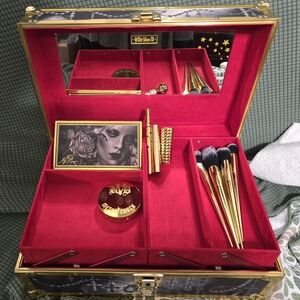 RARE *AUTOGRAPHED* 10 YEAR FULL TRAINCASE ANNIVERSARY SET